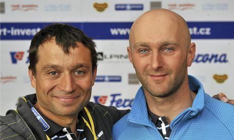 Deblkanoisté Ondej tpánek (vlevo) a Jaroslav Volf ped zahájením sezony