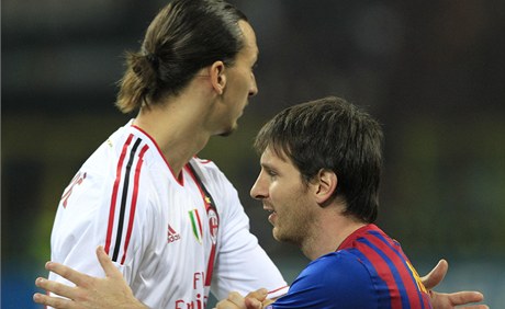 Zlatan Ibrahimovi (vlevo) a Lionel Messi