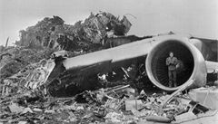 Nejhorí letecká katastrofa vech dob, pi které zemelo 27. bezna 1977 na Kanárských ostrovech 583 lidí