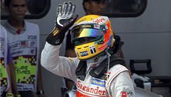 Hamilton opět dominoval kvalifikaci, druhý byl Button