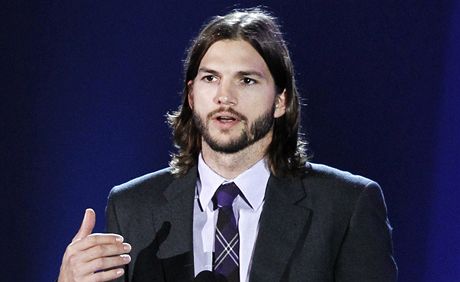 Ashton Kutcher bude hrát Steva Jobse v nezávislém ivotopisném filmu.