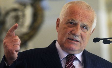 Prezident Václav Klaus pi svém projevu na ofínském fóru. 