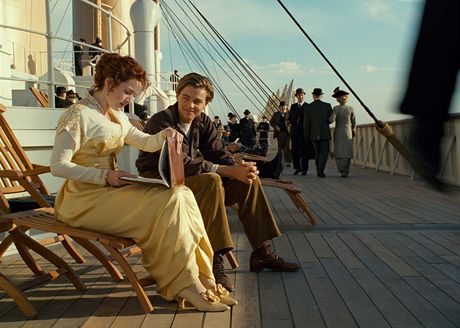 Titanic - Leonardo DiCaprio a Kate Winsletov