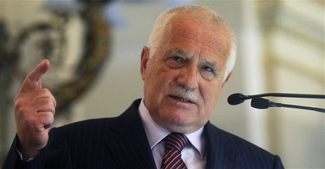 Prezident Václav Klaus pi svém projevu na ofínském fóru. 