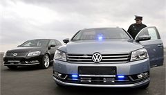 Policie pevzala 2. dubna dvacet nových voz VW Passat, které budou slouit na dálnicích a silnicích první tídy