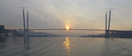 Slavnostní otevení mostu je naplánována no 1. ervence a bude ozdobou záijové asijsko-tichomoského summitu.