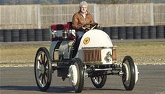 Nápad Ferdinanda Porsche inspiroval i výrobce lokomotiv a tkých pracovních stroj.