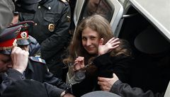 Vznn lenka Pussy Riot zaala dret protestn hladovku