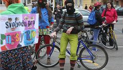 Cyklojízd� vládly barvy