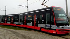 Za opravu novch tramvaj utrat dopravn podnik miliony