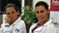 Zleva Roberta Vinciová a Flavia Pennettaová 