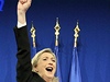 Le Penová ve volbách pekonala rekord kandidát za Národní frontu, který v roce 2002 vytvoil její otec Jean-Marie Le Pen