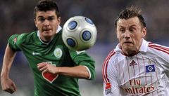 Jan Šimůnek (vlevo) a Ivica Olič v zápase Hamburk-Wolfsburg.