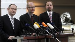 Vedení �SSD p�ed hlasováním sn�movny. 