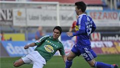 Pavel Luká� z Bohemians 1905 (vlevo) a Jan Navrátil z Olomouce