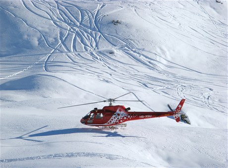 Vrtulník v Alpách (ilustraní foto)
