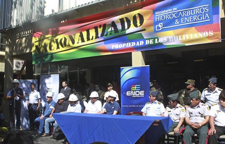 Projev prezidenta Moralese ped centrálou znárodnné firmy TDE v bolivijském mst La Paz