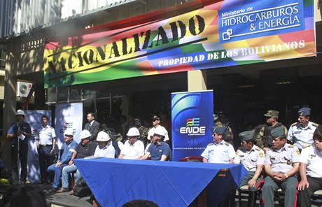 Projev prezidenta Moralese ped centrálou znárodnné firmy TDE v bolivijském mst La Paz