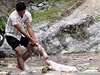 Záplavy v Nepálu si vyádaly a 60 obtí na ivotech.