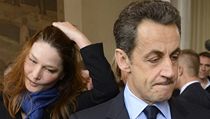 Nicolas Sarkozy s manelkou Carlou