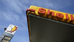 Shell se loni propadl do ztráty, problémy mají i další benzinky