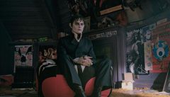 Upírská star. Johnny Depp ve filmu Tima Burtona Temné stíny.