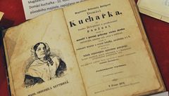 Muzeum má i úpln první vydání kuchaky od buditelky a spisovatelky Magdaleny Dobromily Rettigové.