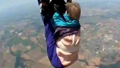 Kdy se skydiving zvrtne. 