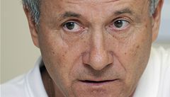 Trenér fotbalist� Jihlavy Franti�ek Kom�acký