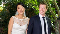 Zuckerberg se oženil, oznámil to přes status na Facebooku