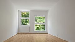 Ka�d� pokoj je vlastn� origin�l. Strategie rozlo�en� oken d�v� specifick� charakter domu nejen zvenku, ale tak� jednotliv�m pokoj�m.