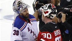 New Jersey Devils slaví postup do finále NHL, vypadli New York Rangers (Lundqvist a Brodeur)