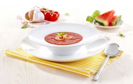 Melounov� gazpacho.