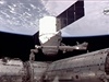 Modul Dragon ped odletem od ISS