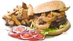 Texaský BBQ burger s cibulovými kroužky. | na serveru Lidovky.cz | aktuální zprávy
