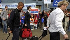 �e�tí fotbalisté odjí�d�jí na Euro vlakem.