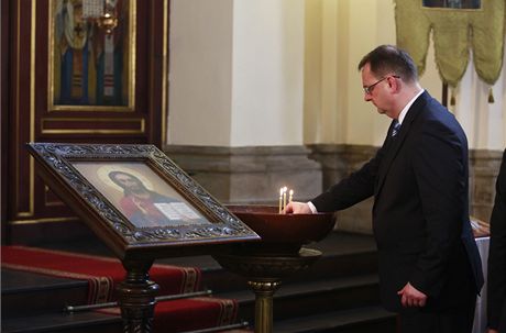 Premir Petr Neas uctv pamtku sedmi parautist a astnk atenttu na Heydricha