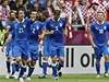 Fotbalisté Itálie oslavují branku