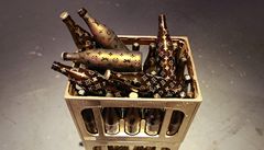 Louis Vuitton pivní lahve.