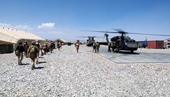 Taliban zatoil na letadlo fgenerla USA
