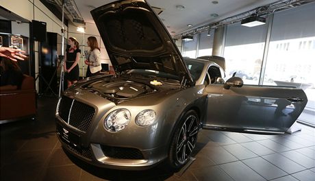 Bentley otevel v Praze nové prodejní centrum