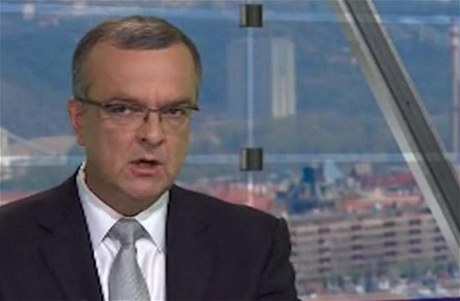 Miroslav Kalousek sepsuv v televizi protikorupní policii.
