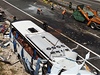 Trosky eského autobusu, který havaroval na chorvatské dálnici A1 nedaleko tunelu 