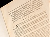 Osobní výtisk americké ústavy prvního prezidenta Spojených stát George Washingtona byl vydraen v aukní síni Christie's za 9,82 milionu dolar.
