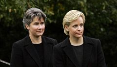 Dcera bývalého amerického viceprezidenta Dicka Cheneyho Mary (vpravo) se v pátek provdala za svou dlouholetou p�ítelkyni.