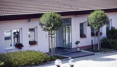 Spole�nost Fisa Ivany Sala�ové