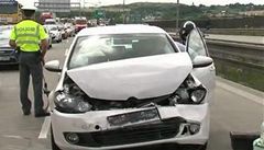 Nehoda čtyř automobilů blokovala Pražský okruh 