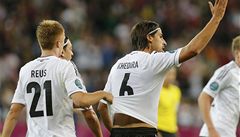 Sami Khedira oslavuje svou branku