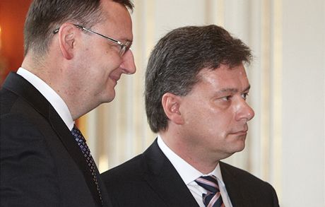 Nový ministr spravedlnosti Pavel Blaek po boku premiéra Petra Nease.