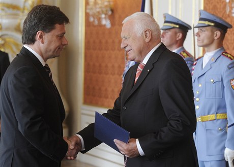 Prezident Václav Klaus jmenoval v Praze nového ministra spravedlnosti Pavla Blaka. 